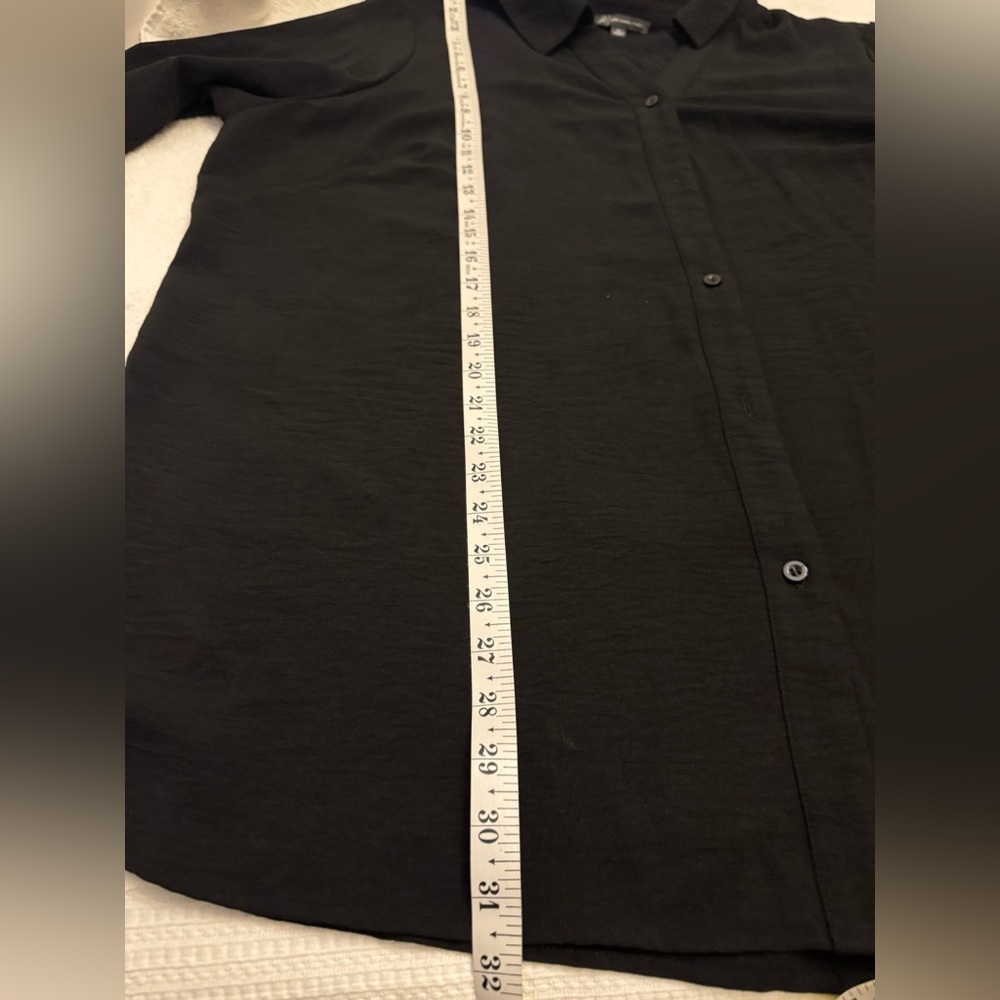 Adrianna Papell long sleeve button up shirt. - Picture 7 of 8